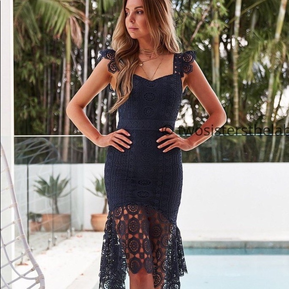 Two sisters the label dress